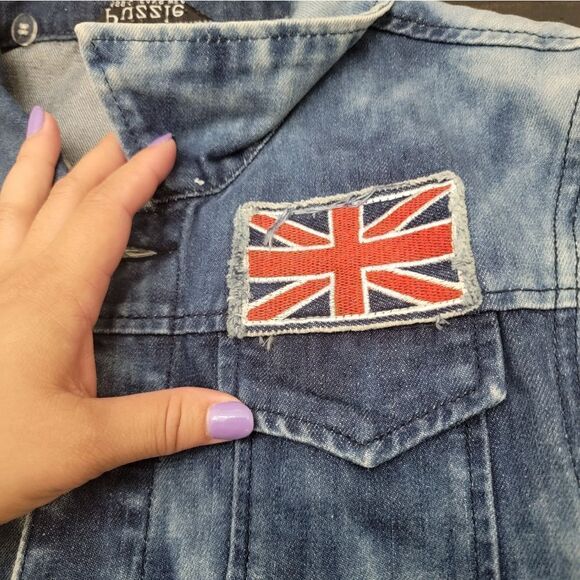 PUZZLE Jeans Vest Jacket Sleeveless Button Up Distressed Patched Women's Size L - Picture 3 of 8